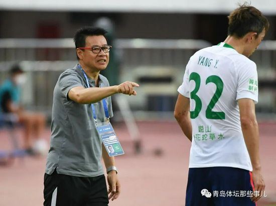 欧冠-皇马4-2那不勒斯锁头名 19岁帕斯处子球贝林厄姆传射欧冠C组第5轮，皇马主场对阵那不勒斯。